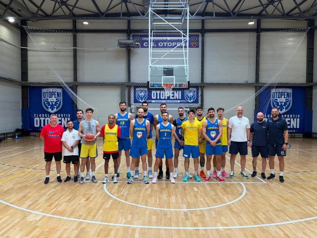 După surpriza cu Grecia, România înfruntă Muntenegru pentru calificarea în faza a doua a preliminari