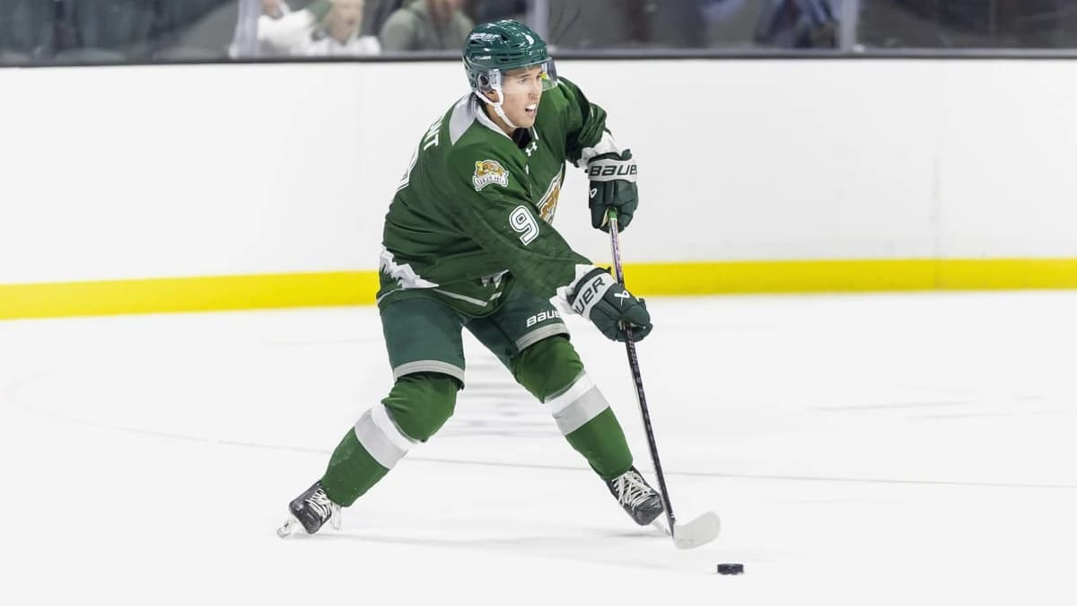 DuPont, projected No. 1 pick in 2027 NHL Draft, gearing up for NCAA hockey
