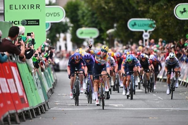 Dutch cycling ace closes in on Mark Cavendish's Lloyds Tour of Britain record after stunning stage w