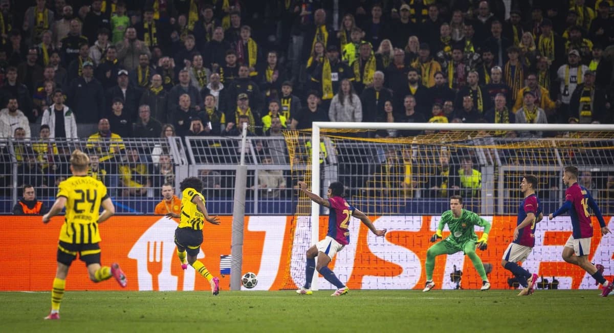 E gata! Fotbalistul cu origini românești semnează cu Barcelona