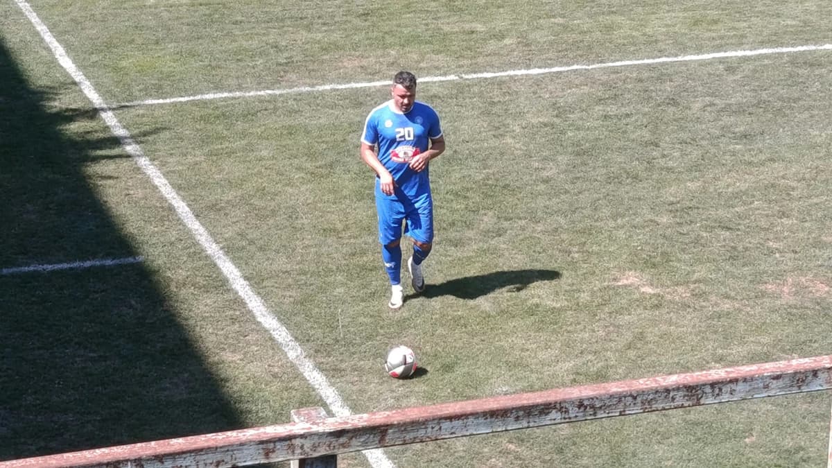 E oficial! Constantin Budescu a semnat contractul și va juca în Liga 3