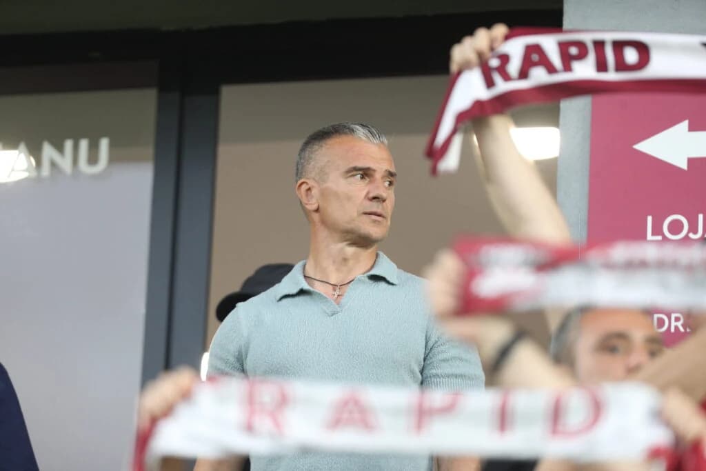 E oficial: Daniel Pancu a semnat cu FC Rapid: Aşteptam ziua asta. Mă întorc după 6 ani în care clubu