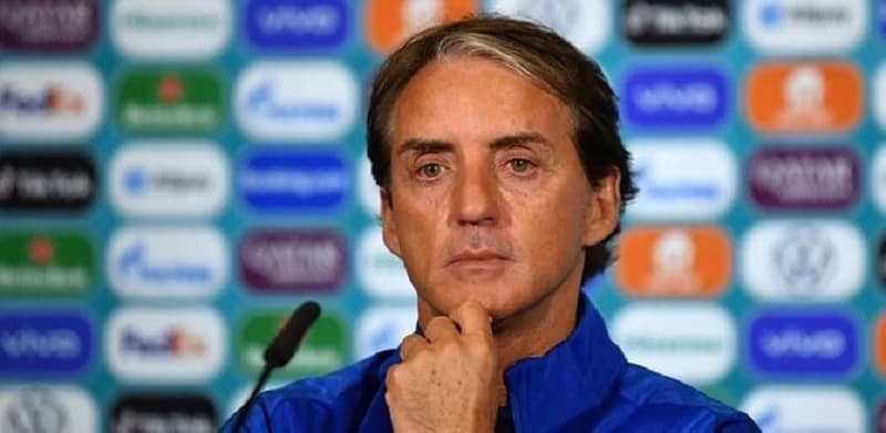 „E problema lor, nu a mea”: Mancini reacţionează la aşa-zisul său „contract dublu” cu Manchester Cit