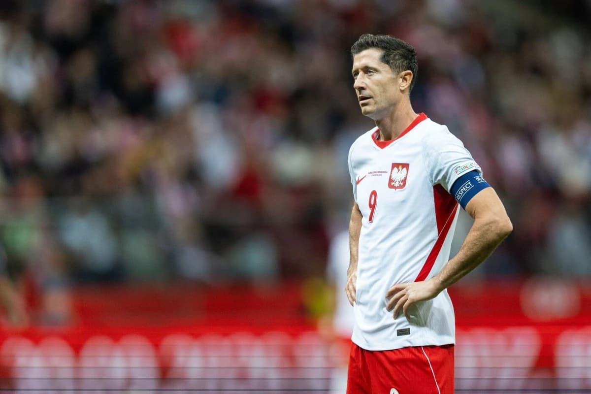 E scandal cât casa la polonezi după egalul cu Bosnia: „Lewandowski trebuie schimbat, e teribil, dar