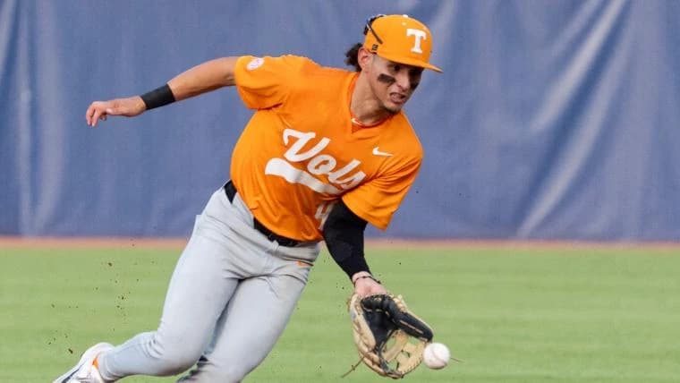 East Carolina vs. Tennessee baseball box score: Live stats from NCAA Baseball Championship Game 1