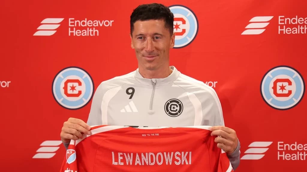 Echipa lui Messi îi strică debutul lui Robert Lewandowski în MLS. Inter Miami câștigă dramatic cu Ch