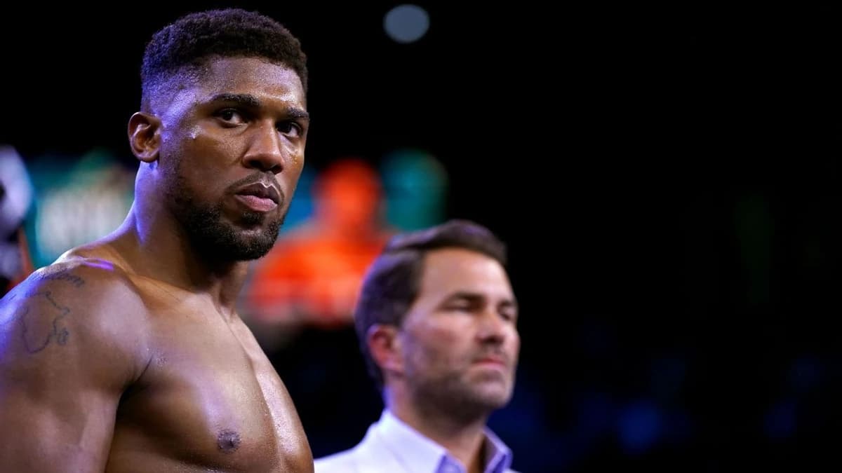 Eddie Hearn credited by dad Barry for bringing Tyson Fury vs. Anthony Joshua to UK