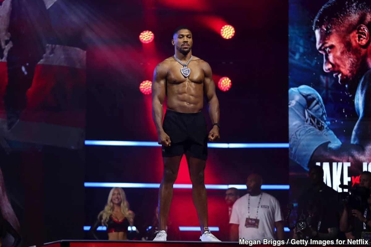 Eddie Hearn Reveals Usyk Role in Joshua Return Plan