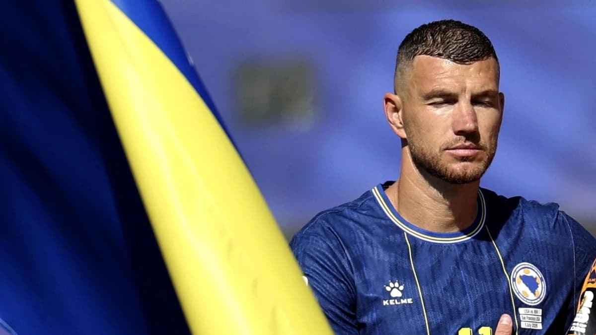 Edin Dzeko și-a anunțat retragerea din națională! Atacantul nu va mai juca contra României