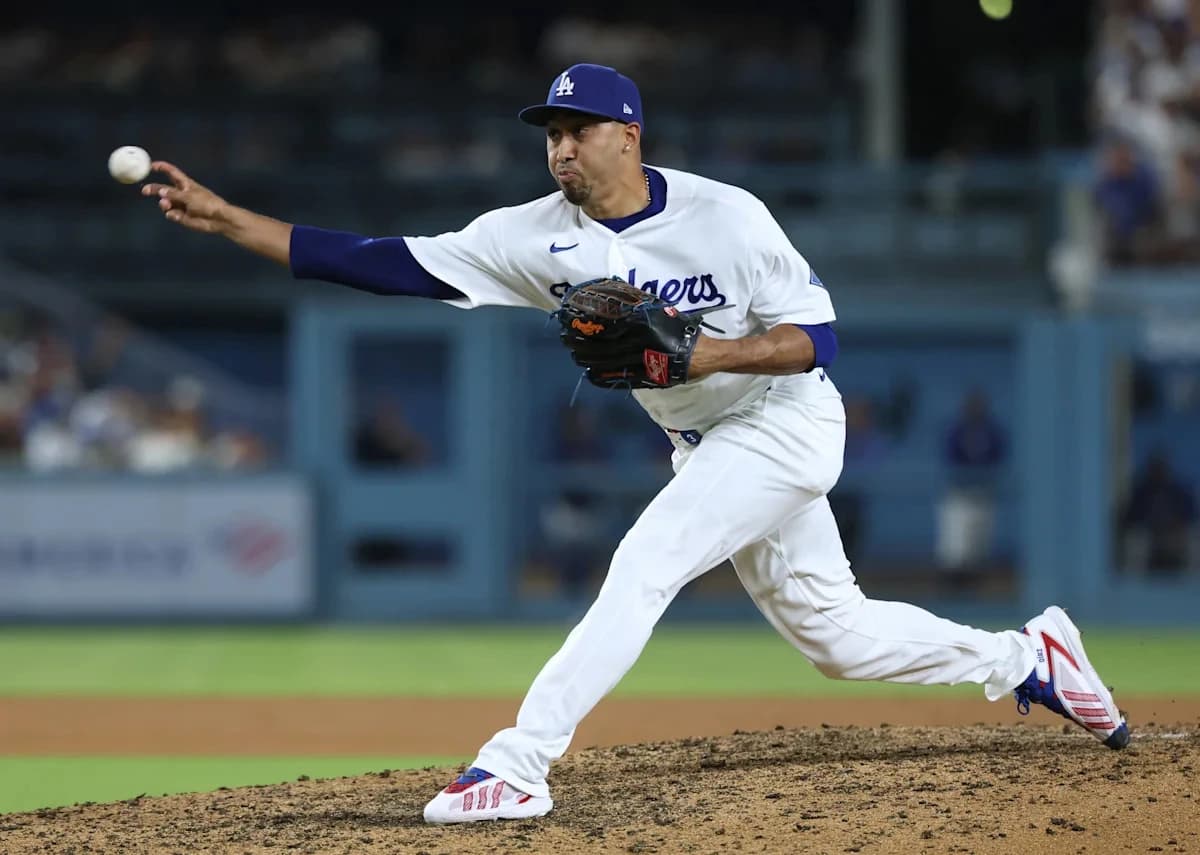 Edwin Díaz injury update: Dodgers placing struggling closer on IL