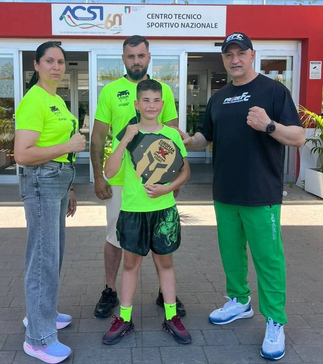 Elev din Adjud, campion european la kickboxing K1 la doar 11 ani