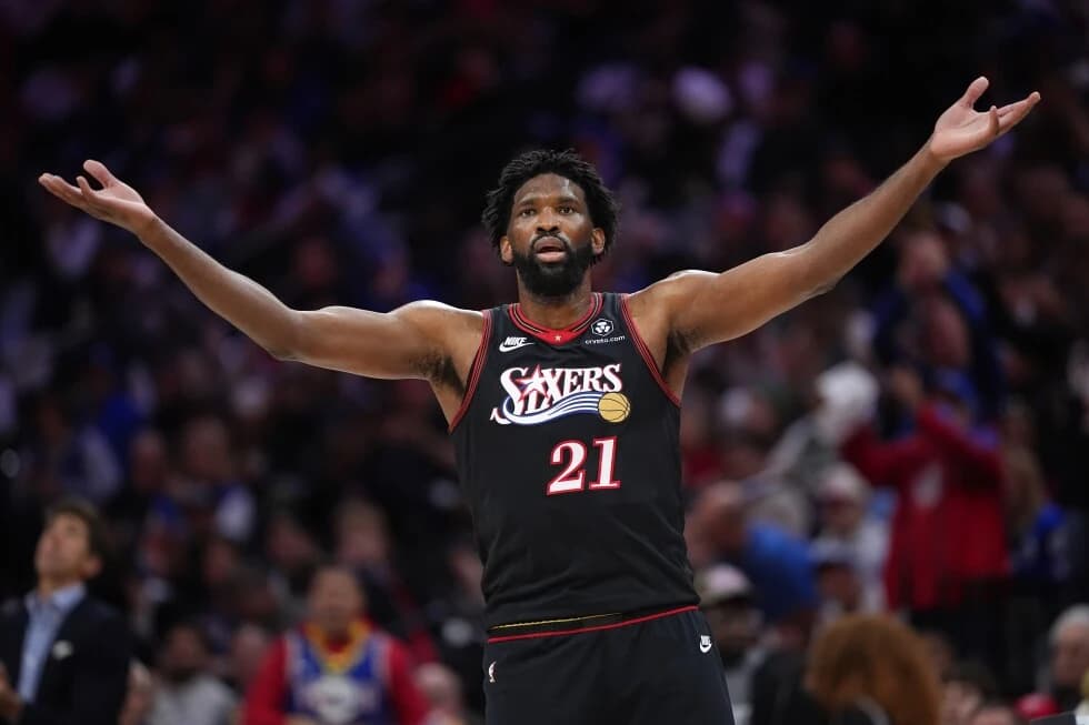 Embiid’s gutsy return after appendectomy falls flat as Celtics rout 76ers for 3-1 series lead
