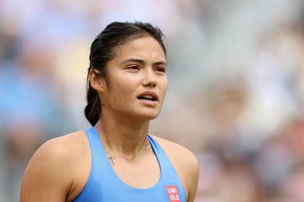 Emma Raducanu receives eight-word Wimbledon warning after Queen's final defeat