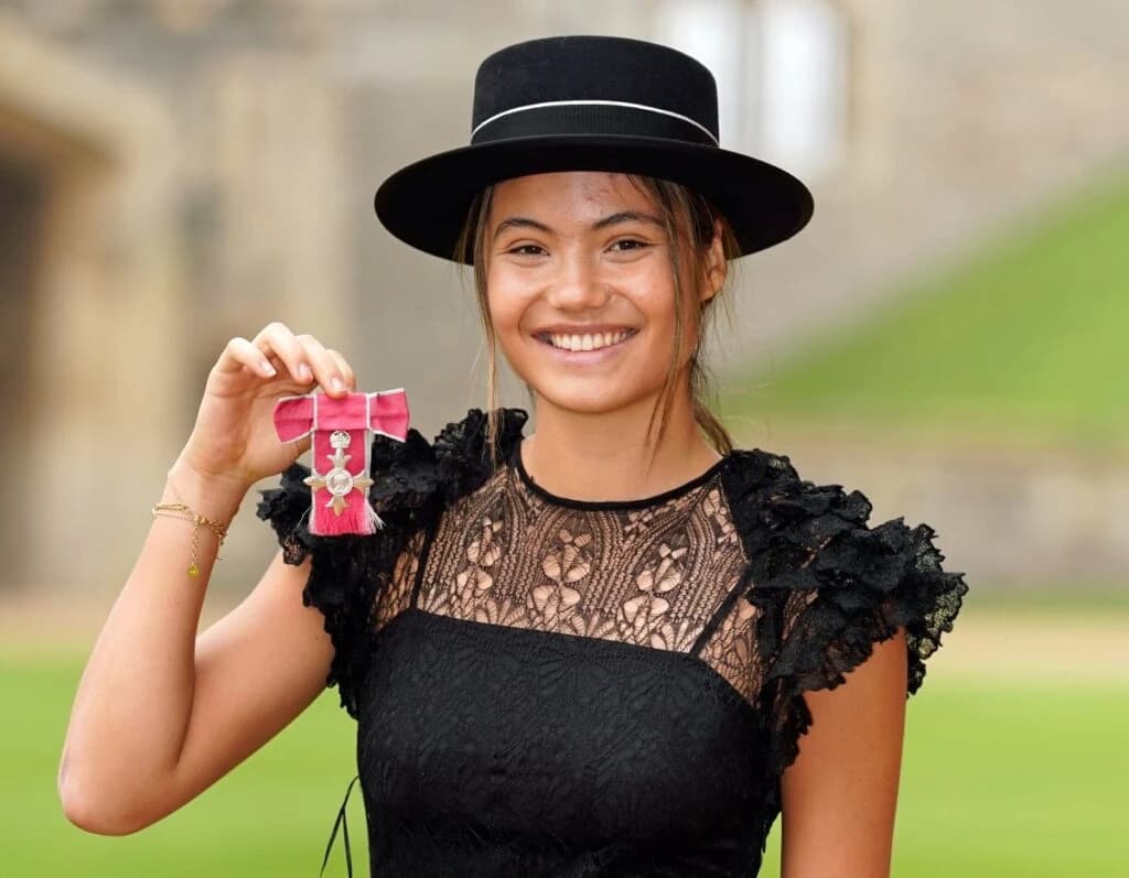 Emma Răducanu s-a retras de la Wimbledon