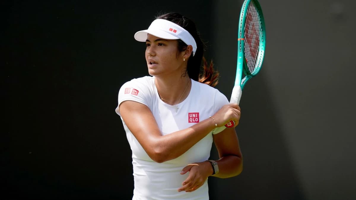 Emma Raducanu: Wimbledon fitness concerns grow as British No 1 cuts short practice session