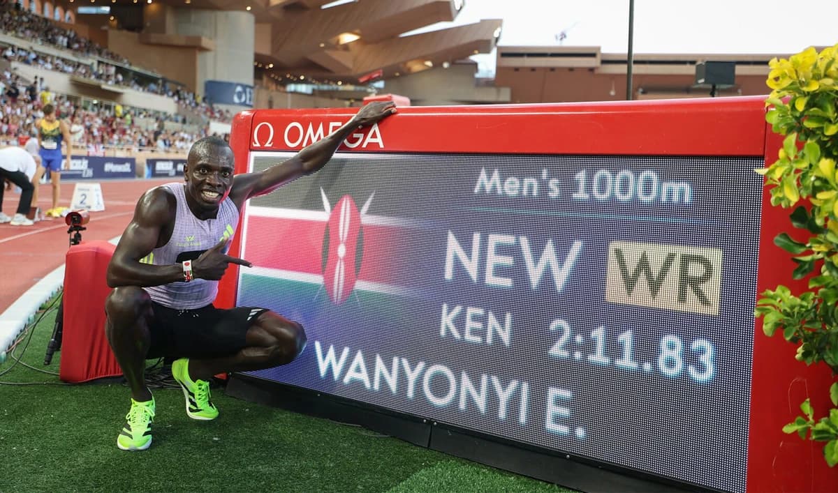 Emmanuel Wanyonyi takes down 27-year-old world 1000m record