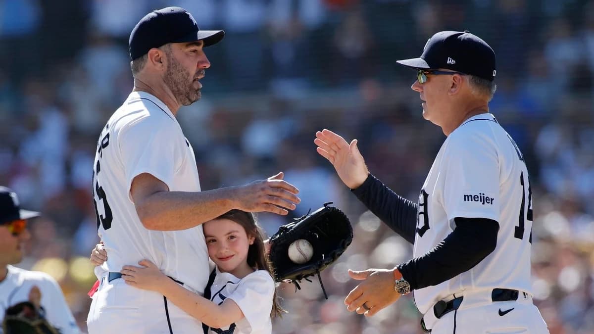 Emotional Verlander leaves final start with hugs from family, teammates