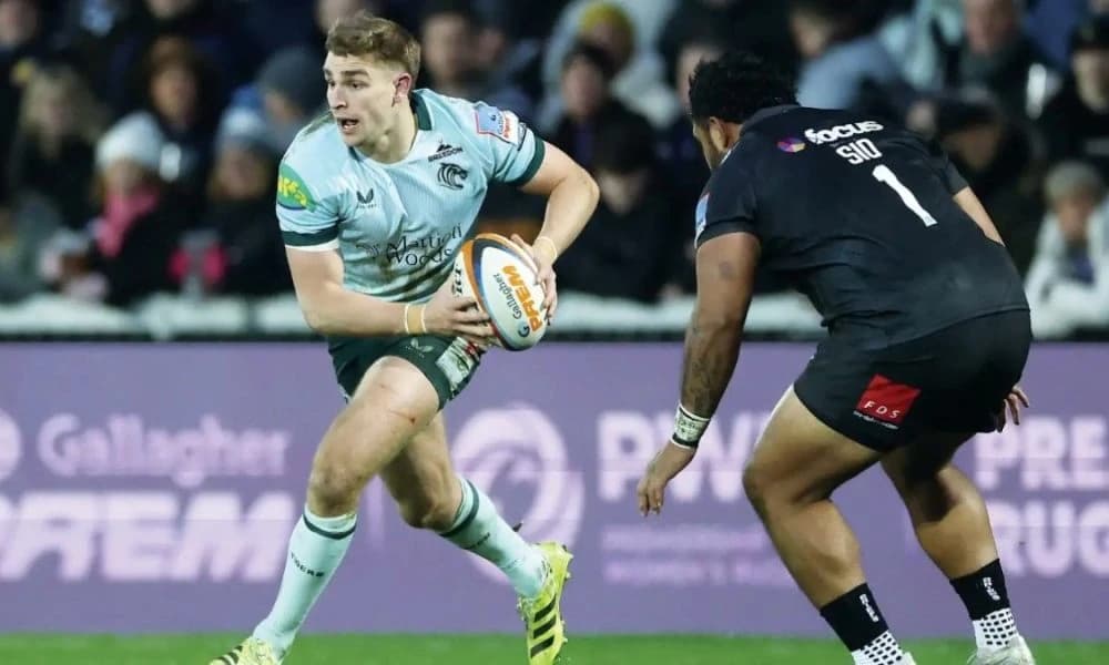 England and Leicester Tigers scrum-half Jack van Poortvliet takes defence tips from Maxime Lucu