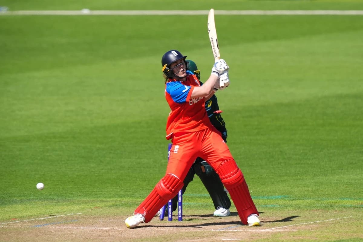 England beaten by Australia in T20 World Cup warm-up โ but given Nat Sciver-Brunt boost
