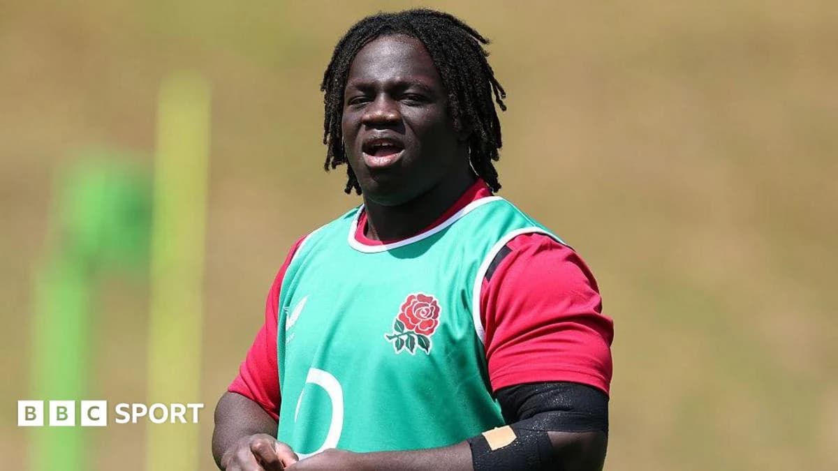 England hand first central contracts to five players as Steve Borthwick shakes up squad