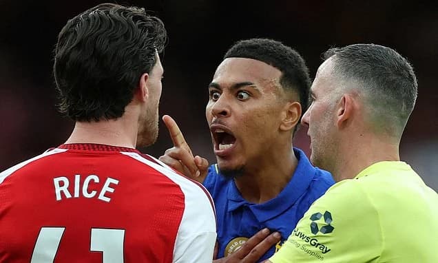 England team-mates Morgan Rogers and Declan Rice clash in FURIOUS row during Arsenal's win over Chel