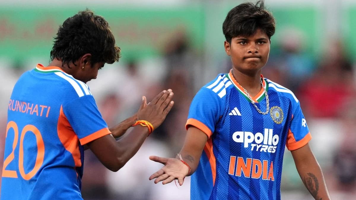 England vs India, first women's T20: Score, updates, video and analysis as Charlotte Edwards' side c
