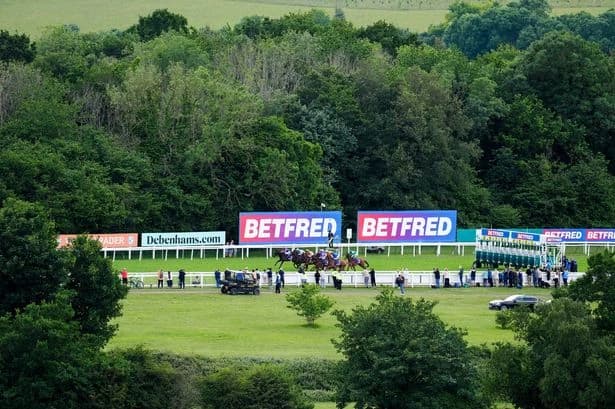 Epsom racecourse carries out mass vaccinations to protect £2m Derby from flu outbreak