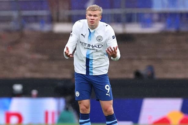 Erling Haaland gives Man City teammate dressing down as he pulls rank during loss