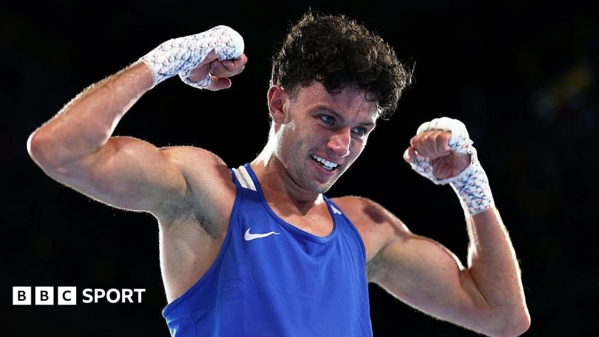 European Boxing Championships: Jon McConnell beats Ekinci to progress in Euros