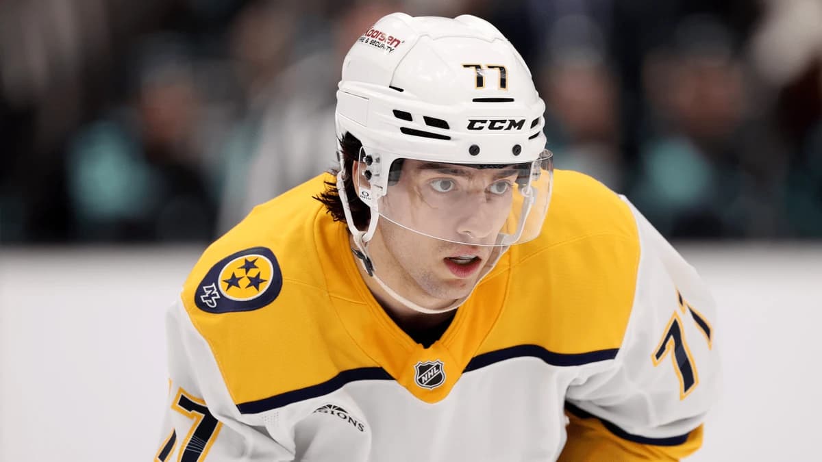 Evangelista traded to Devils by Predators for 2 draft picks