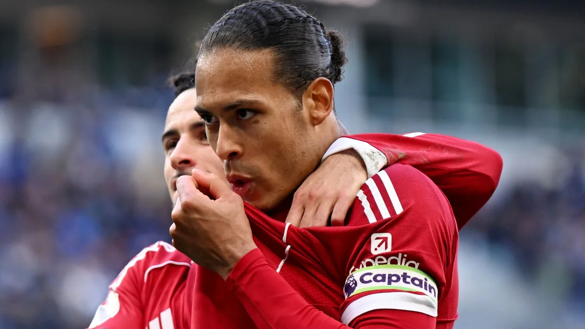Everton 1-2 Liverpool: Virgil van Dijk's 100th-minute winner decides first Merseyside derby at Hill