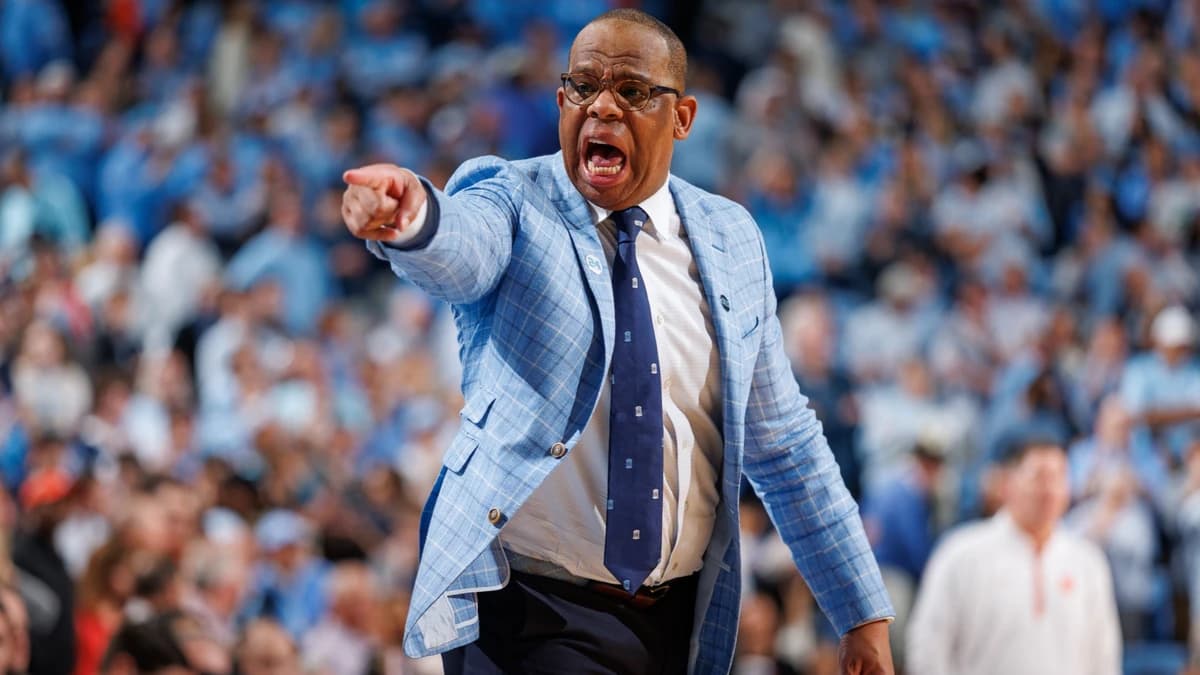 Ex-North Carolina coach Hubert Davis joining TNT Sports as a college basketball studio and game anal