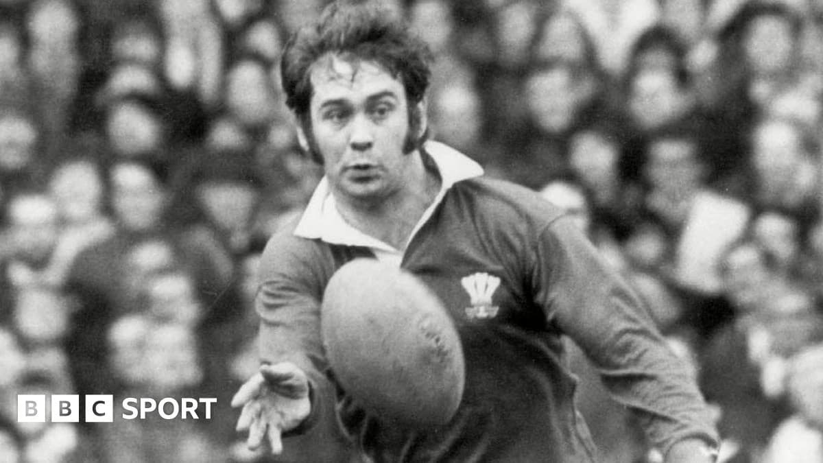 Ex-Wales and Lions centre Lewis dies aged 84