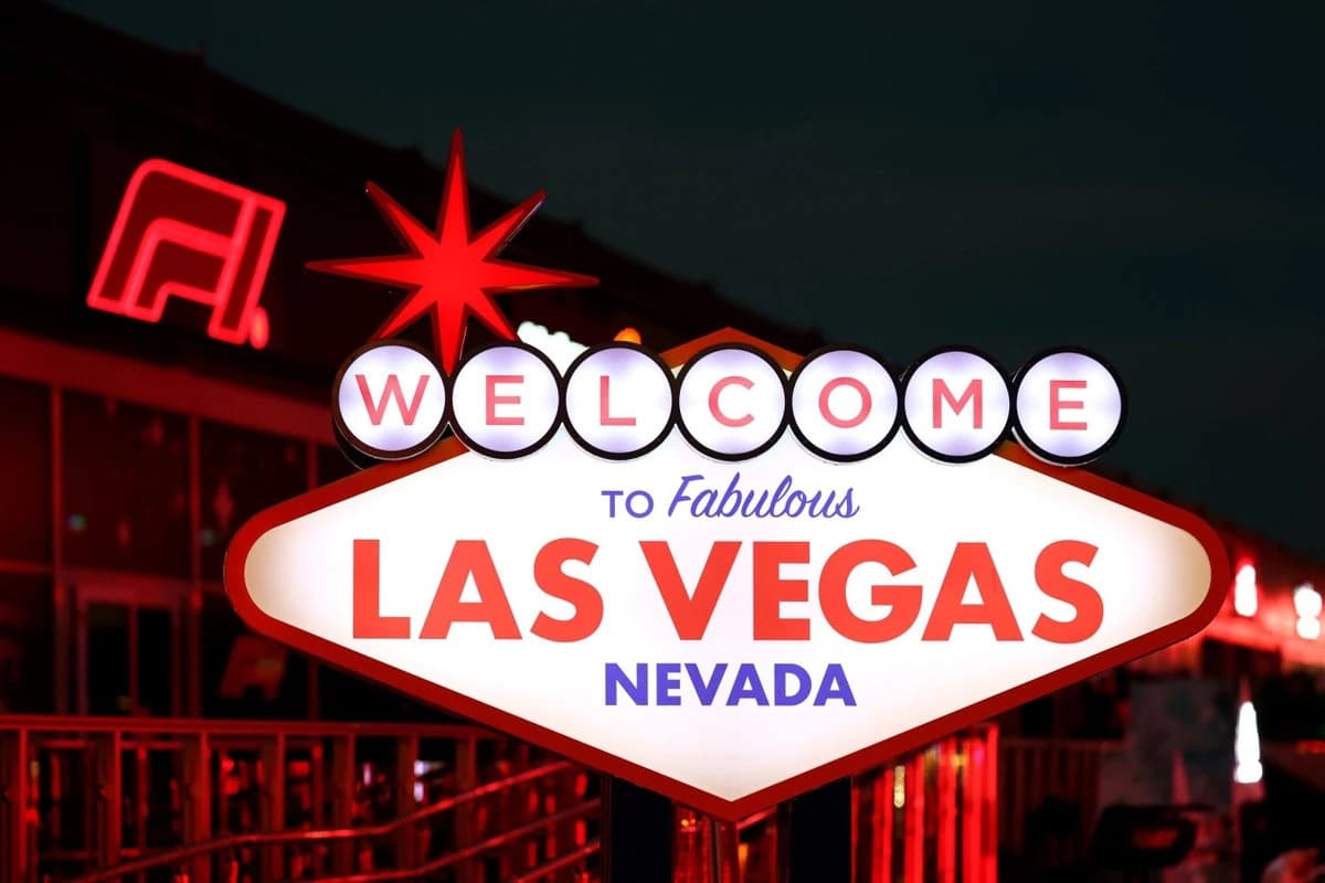 F1 Las Vegas Grand Prix extended through 2037 after Clark County approval