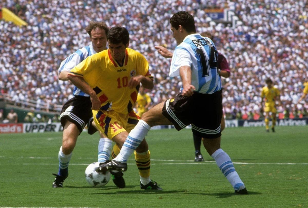 FABULOS » De la România - Argentina, în 1994, nu s-a mai întâmplat așa ceva la un Mondial