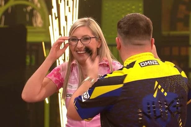 Fallon Sherrock beats Luke Littler to secure mammoth £501,000 prize live on Netflix