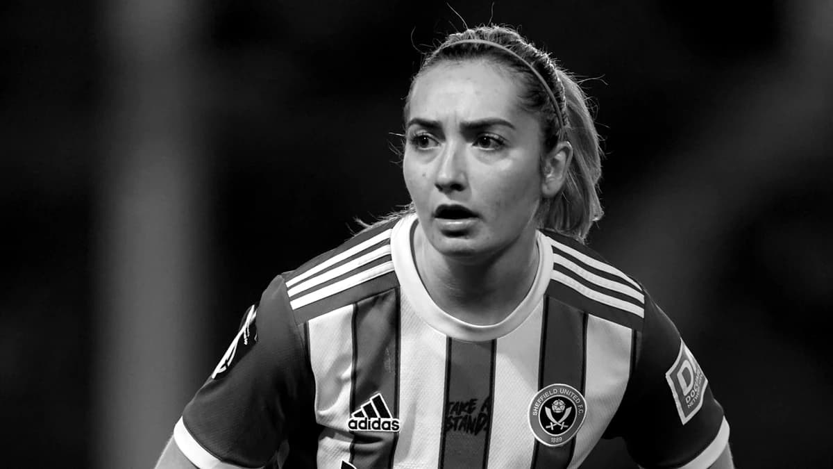 Familia fotbalistei care s-a sinucis la doar 27 de ani nu îl iartă pe fostul antrenor! „Să fie tras