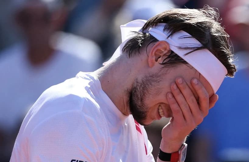 Favoriții cad pe capete la Roland Garros! Surprize imense în primul tur
