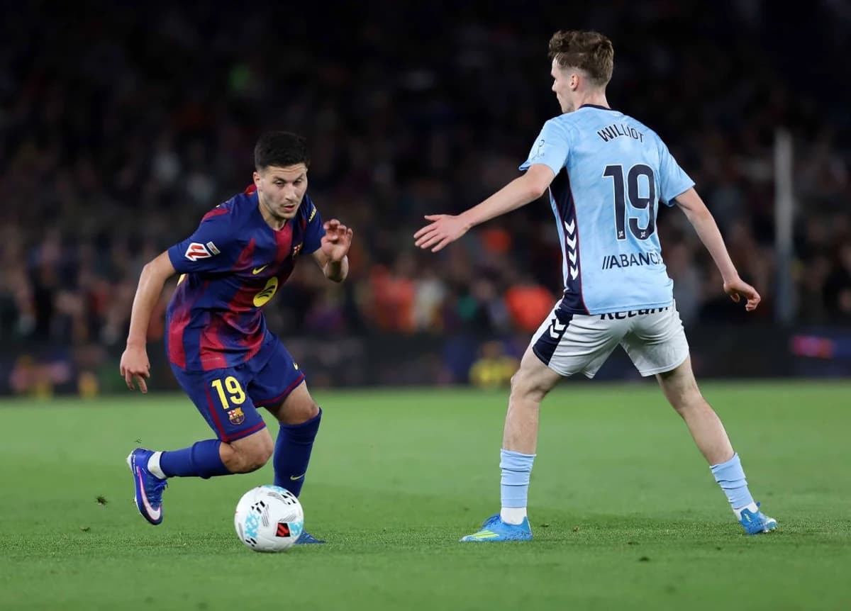 FC Barcelona ar putea să-l cedeze pe "Messi al Suediei". Hansi Flick l-a inclus pe lista neagră