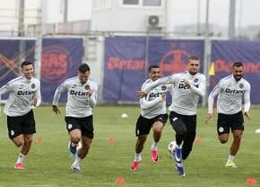 FCSB, antrenament cu zâmbetul pe buze înaintea debutului în Conference » Doi fotbaliști s-au pregăti