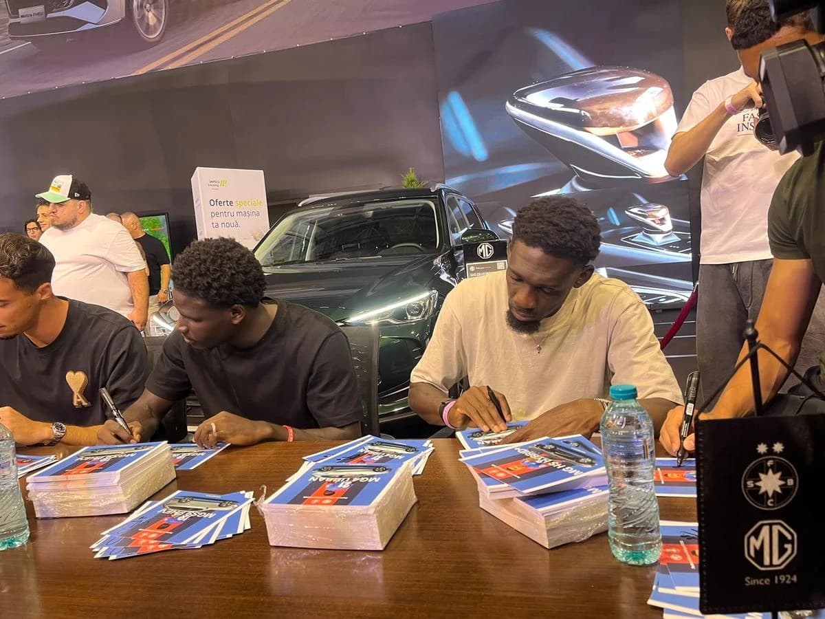 FCSB, la Salonul Auto București - Imaginea 20