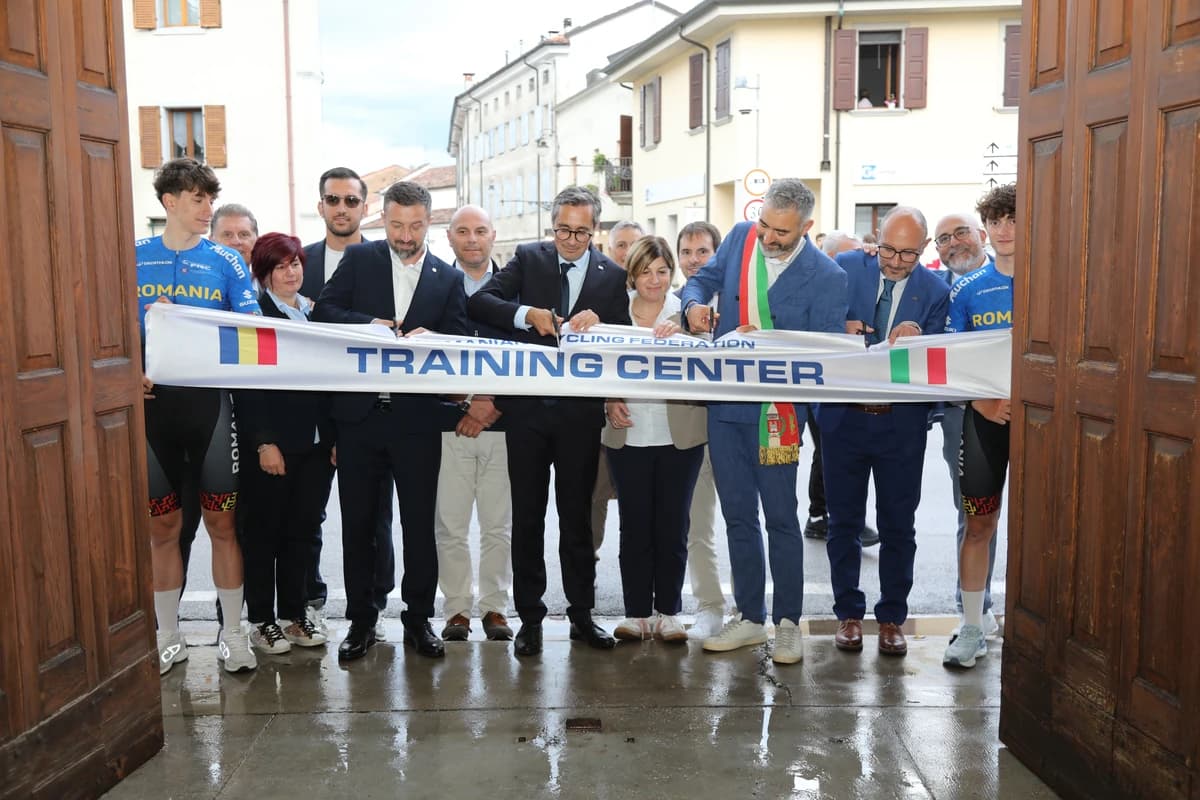 Federaţia Română de Ciclism a deschis un centru de pregătire pentru loturi în Italia