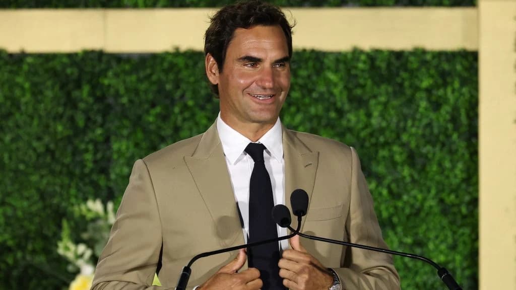 Federer brought to tears for Tennis HOF induction