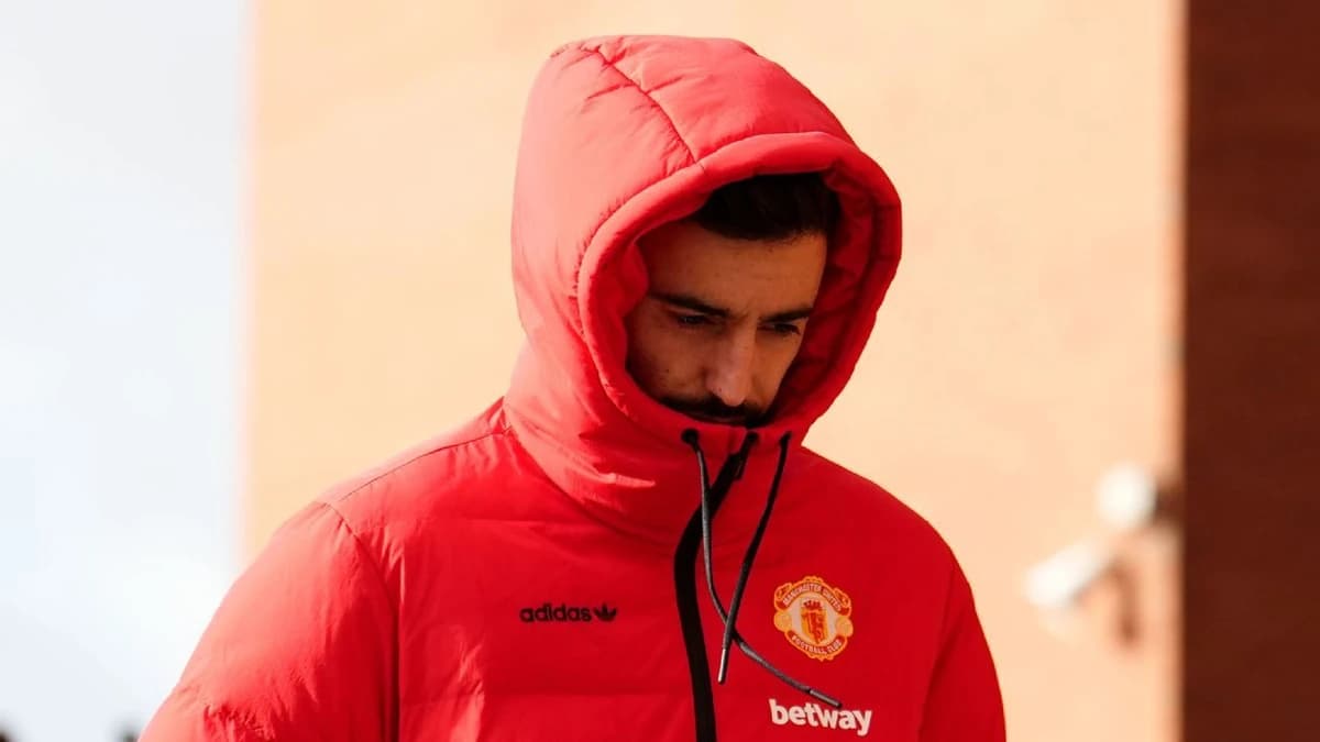 Fernandes left out after criticism of Carrick