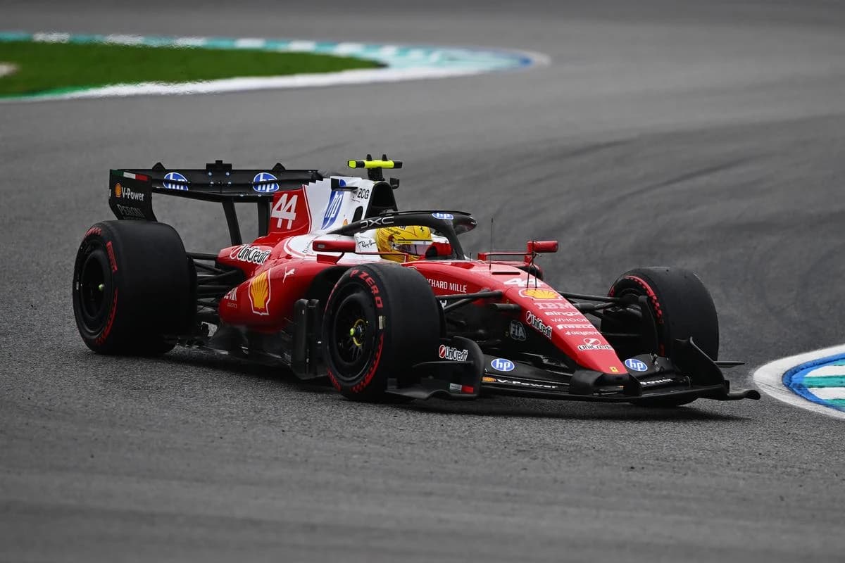 Ferrari, strategie diferită față de rivali în MP din Singapore » McLaren, Mercedes și Red Bull vin c