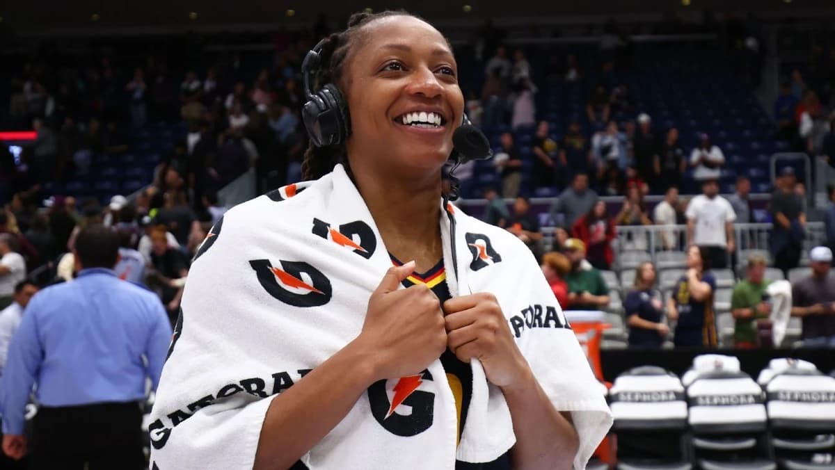 Fever's Mitchell surprised by postgame party after setting season scoring record