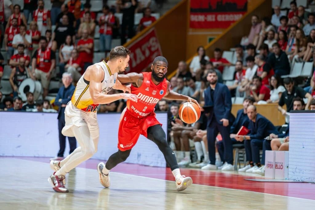 FIBA Europe Cup: Dinamo pierde la Girona, după un meci echilibrat decis în ultimul sfert