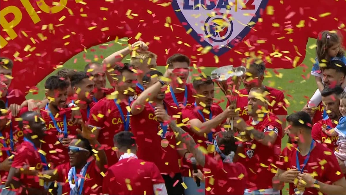 Fiesta la Hunedoara după 34 de ani! Corvinul, OFICIAL în SuperLiga