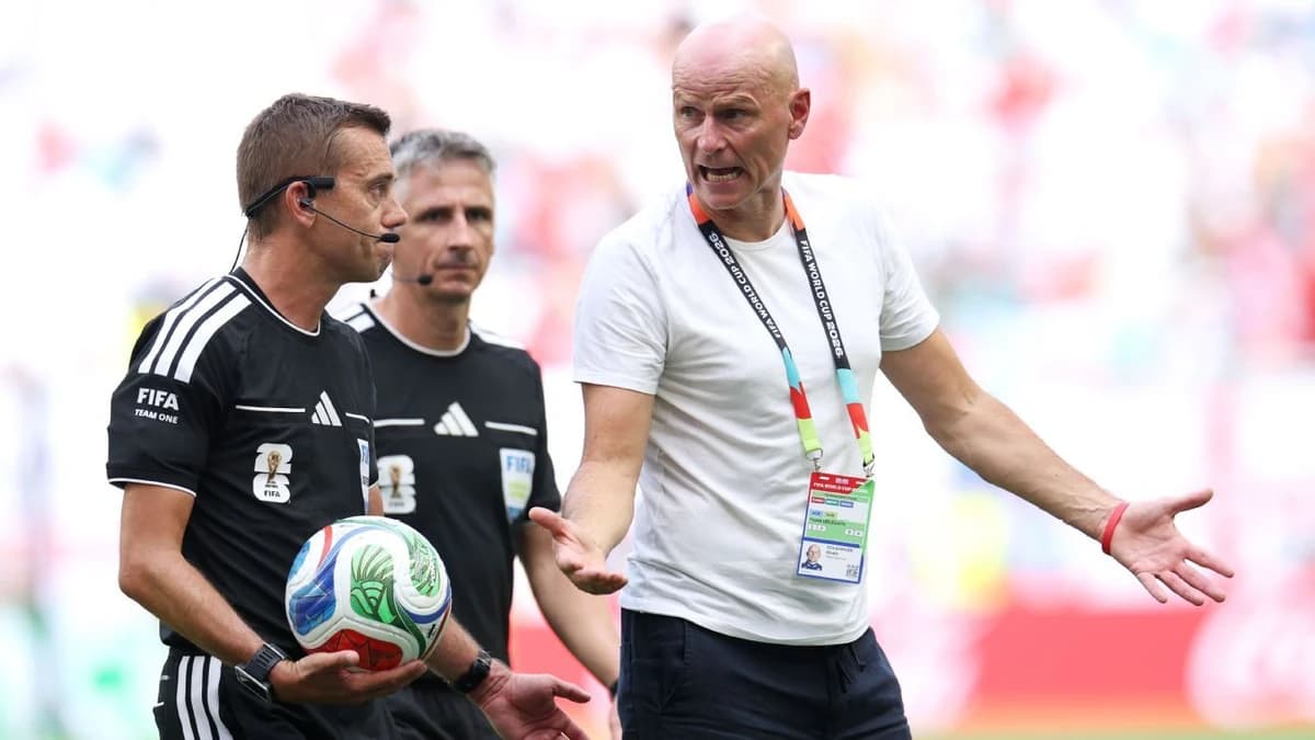 FIFA: 'No evidence' ball hit wire in England's goa...