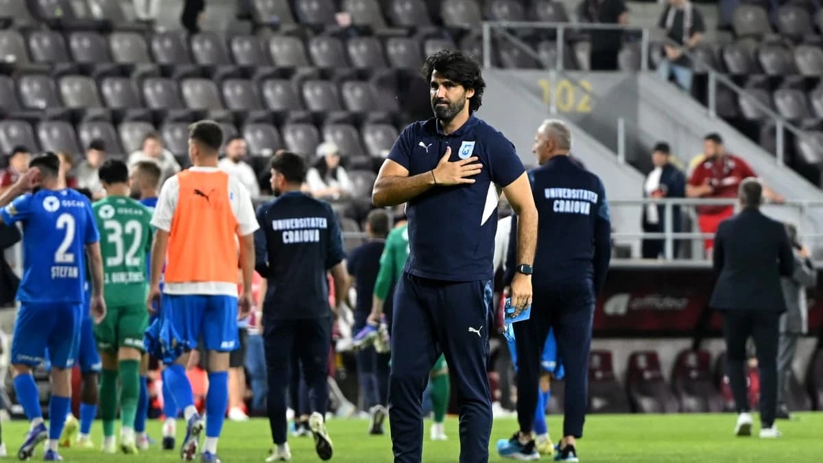 Filipe Coelho, antrenorul sezonului în SuperLiga! Campioana Universitatea Craiova domină echipa idea